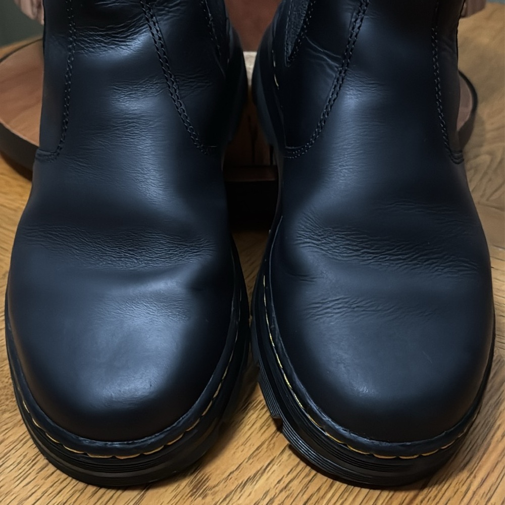 DR MARTENS EMBURY LEATHER CHESEA BOOTS - Picture 8 of 15